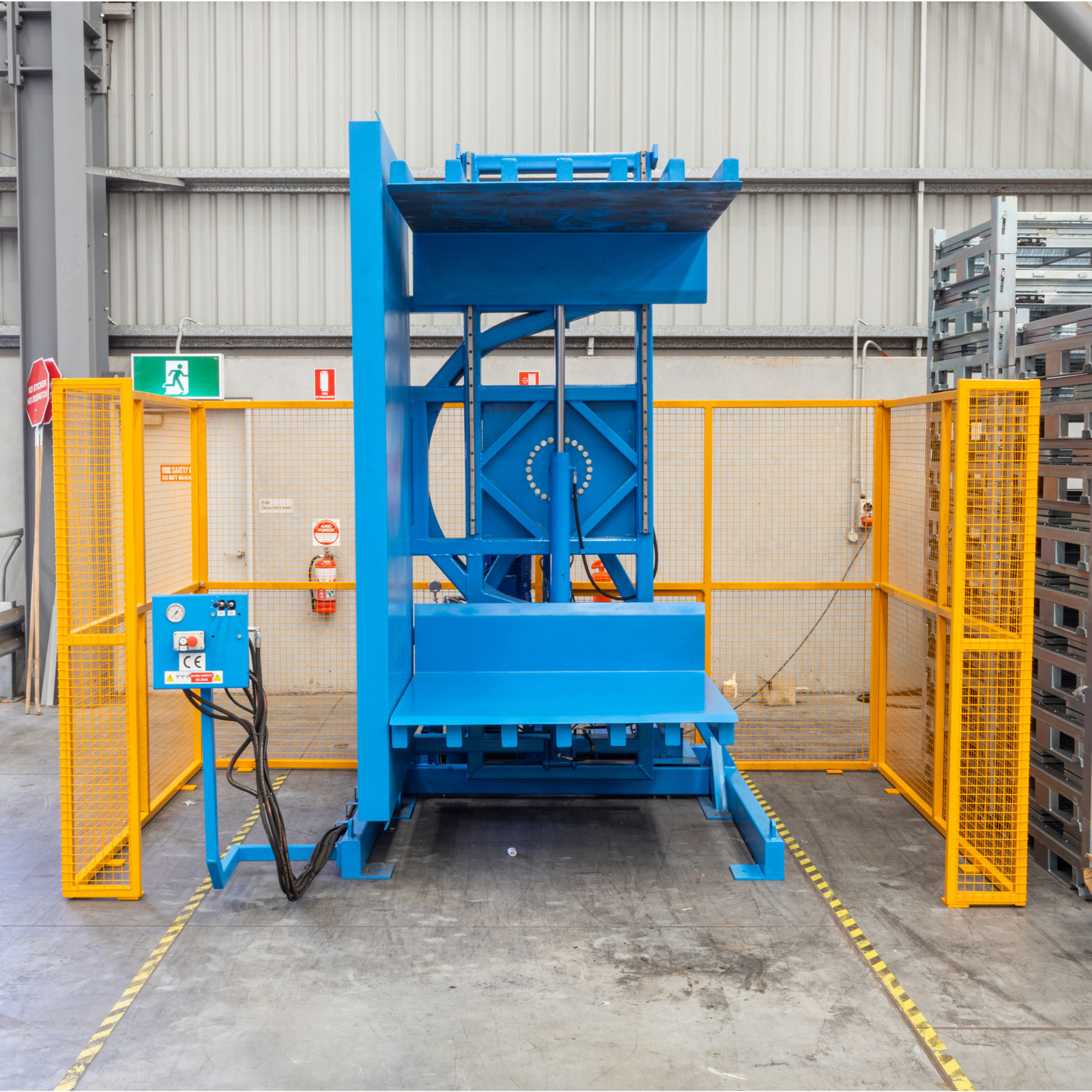 Standing Pallet Inverter | MHA Products